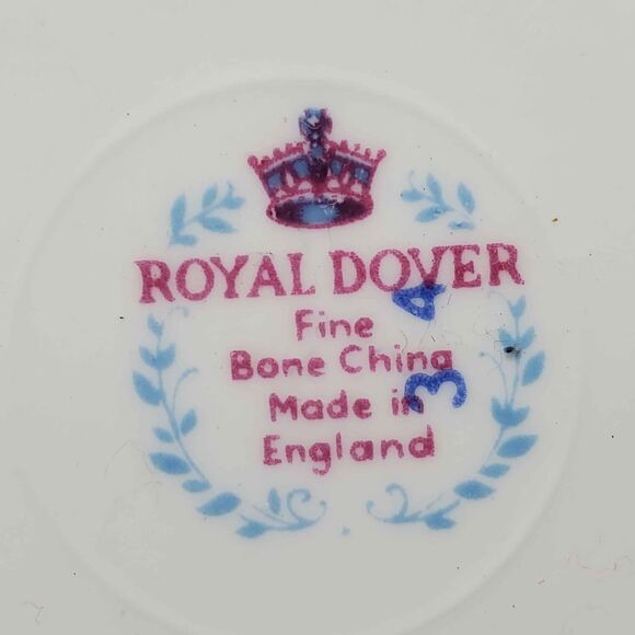 Royal Dover Teacup and Saucer Pink Roses Vintage - Picture 7 of 10